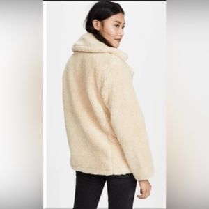 Faux fur coat teddy Sherpa cream coat max Mara cropped jacket